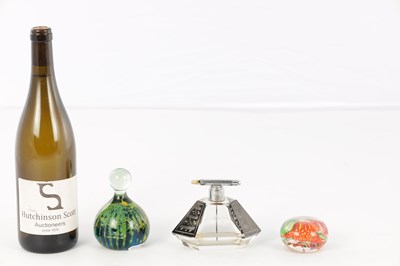 Lot 9 - AN ART DECO GLASS ATOMIZER PERFUME BOTTLE