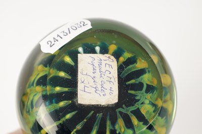 Lot 9 - AN ART DECO GLASS ATOMIZER PERFUME BOTTLE