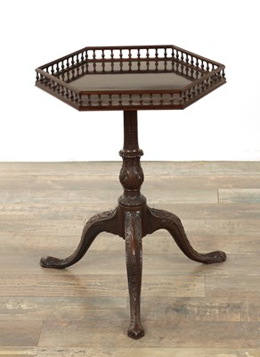 Lot 1351 - A FINE GEORGE III STYLE CARVED MAHOGANY TRIPOD TABLE