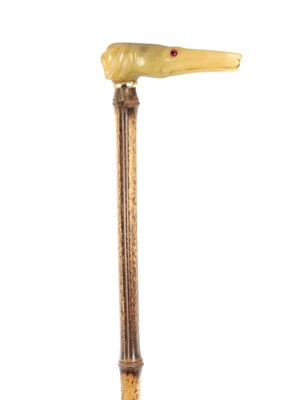 Lot 658 - A 19TH CENTURY CARVED HORN WALKING STICK