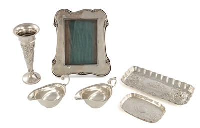 Lot 337 - A COLLECTION OF SILVER ITEMS