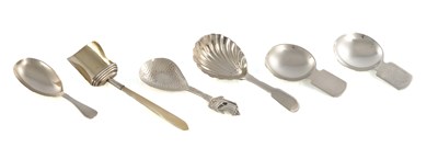 Lot 334 - A COLLECTION OF SIX SILVER CADDY SPOONS