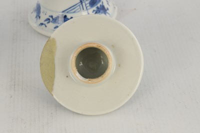 Lot 172 - A MATCHED PAIR OF CHINESE BLUE AND WHITE PORCELAIN VASES