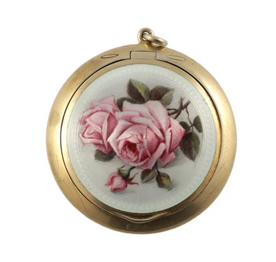 Lot 447 - A 20TH CENTURY SCANDINAVIAN SILVER GILT AND GUILLOCHE ENAMEL CIRCULAR COMPACT