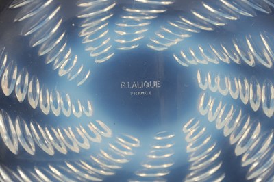 Lot 8 - A RENE LALIQUE 'ONDES' OPALESCENT GLASS PLATE