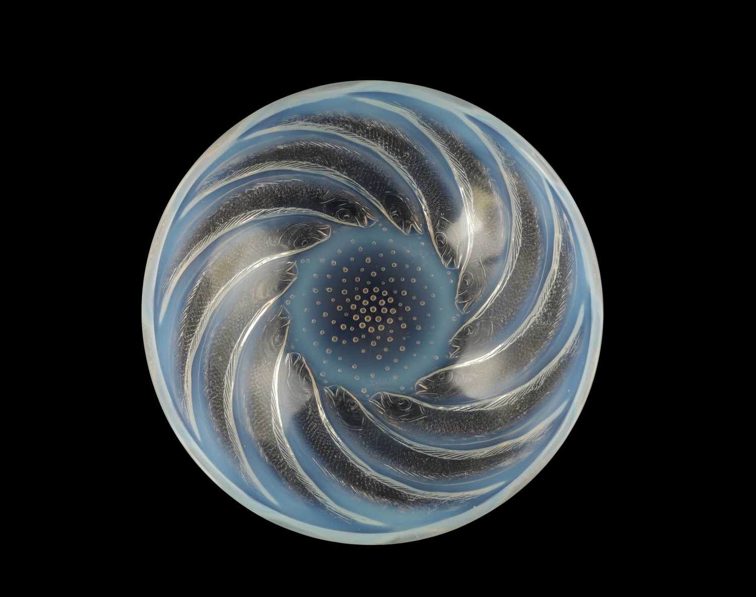 Lot 6 - R LALIQUE, A CLEAR ‘POISSONS’ GLASS BOWL