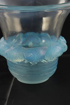 Lot 11 - AN R LALIQUE FRANCE OPALESCENT AND BLUE STAINED GLASS ‘PIRIAC’ VASE