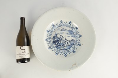 Lot 116 - A LATE 17TH / EARLY 18TH CENTURY DELFT CHARGER