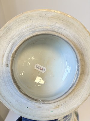 Lot 154 - A CHINESE WUCAI LIDDED BALUSTER VASE