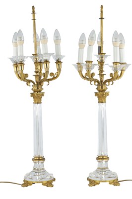 Lot 906 - A FINE PAIR OF FRENCH GILT ORMOLU AND CRYSTAL GLASS TABLE LAMPS