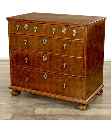 Lot 1166 - A WILLIAM AND MARY GEOMETRICAL INLAID OYSTER LABURUM CHEST OF DRAWERS