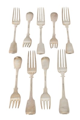 Lot 317 - A SET OF NINE PROVINCIAL SCOTTISH SILVER FIDDLEBACK PATTERN TABLE FORKS