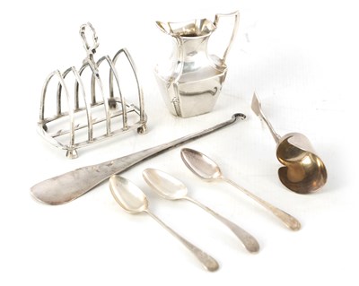 Lot 303 - A COLLECTION OF SILVER ITEMS