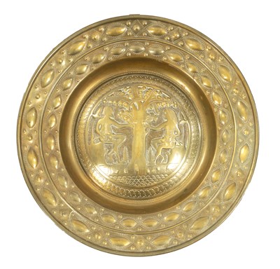 Lot 793 - AN 18TH CENTURY STYLE BRASS ALMS DISH