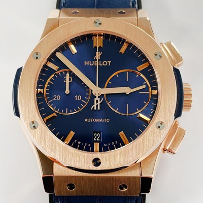 Lot 1391 - A GENTLEMAN'S 18CT ROSE GOLD HUBLOT CLASSIC FUSION CHRONOGRAPH KING GOLD BLUE WRIST WATCH