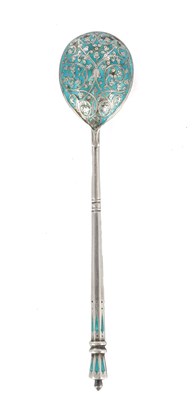Lot 202 - A 19TH CENTURY RUSSIAN SILVER AND CLOISONNE ENAMEL TEASPOON BY PAVEL OUCHINNIKA