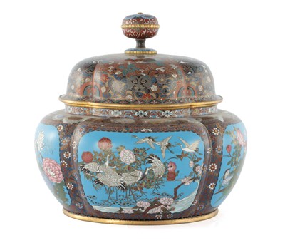 Lot 319 - A LARGE JAPANESE MEIJI PERIOD CLOISONNE ENAMEL KORO AND COVER