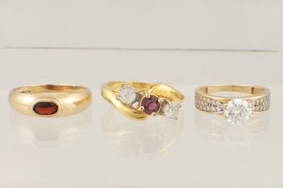 Lot 167 - A COLLECTION OF THREE GOLD RINGS