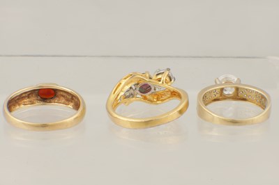 Lot 167 - A COLLECTION OF THREE GOLD RINGS