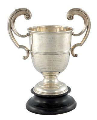 Lot 257 - A LARGE GEORGE V SILVER TROPHY