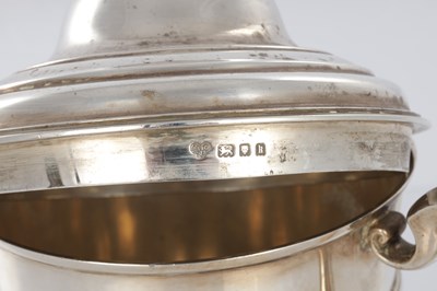 Lot 133 - A 1920'S SILVER LIDDED TROPHY