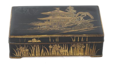 Lot 497 - A JAPANESE MEIJI PERIOD BRASS AND MIXED METAL HINGED BOX