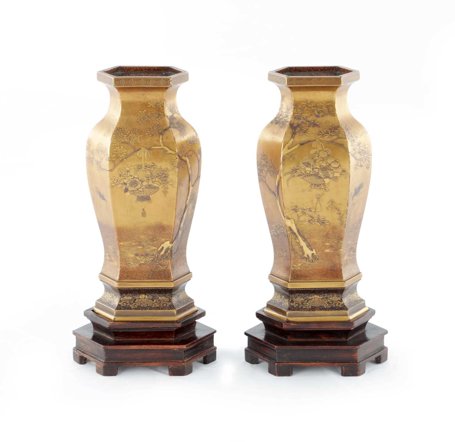 Lot 150 - A FINE PAIR OF JAPANESE MEIJI PERIOD GOLD LACQUERWORK CABINET VASES ON HARDWOOD STANDS