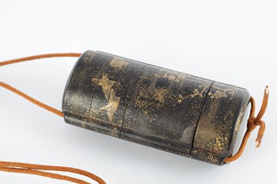 Lot 569 - A FINE 19TH CENTURY JAPANESE FIVE CASE LACQUERWORK INRO