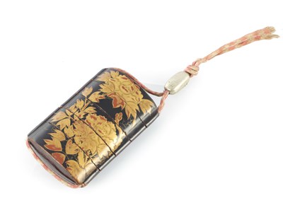 Lot 1710 - A JAPANESE MEIJI PERIOD FIVE CASE LACQUERWORK AND GOLD HIGHLIGHTED INRO