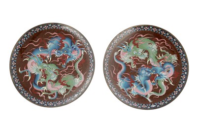 Lot 600 - A FINE PAIR OF JAPANESE MEIJI PERIOD CLOISONNE ENAMEL AND BRONZE DISHES