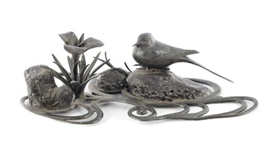 Lot 1720 - A JAPANESE MEIJI PERIOD BRONZE SCULPTURE