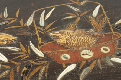 Lot 543 - A JAPANESE MEIJI PERIOD SHIBIYAMA INLAID HARDWOOD TRAY