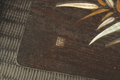 Lot 543 - A JAPANESE MEIJI PERIOD SHIBIYAMA INLAID HARDWOOD TRAY