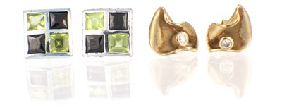 Lot 186 - A COLLECTION OF EARRINGS