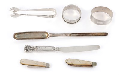 Lot 259 - A COLLECTION OF SILVER ITEMS