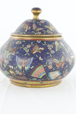 Lot 557 - A CHINESE CLOISONNE ENAMEL SQUAT BULBOUS BOWL AND COVER