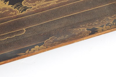 Lot 531 - A 19TH CENTURY CHINESE LACQUERED TRAY