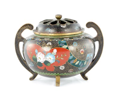Lot 567 - A 19TH CENTURY JAPANESE CLOISONNE KORO