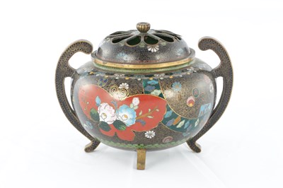 Lot 567 - A 19TH CENTURY JAPANESE CLOISONNE KORO