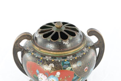 Lot 567 - A 19TH CENTURY JAPANESE CLOISONNE KORO