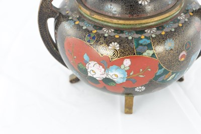 Lot 567 - A 19TH CENTURY JAPANESE CLOISONNE KORO