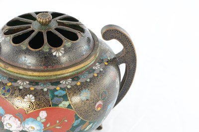 Lot 567 - A 19TH CENTURY JAPANESE CLOISONNE KORO