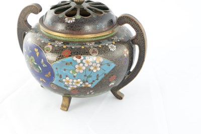 Lot 567 - A 19TH CENTURY JAPANESE CLOISONNE KORO