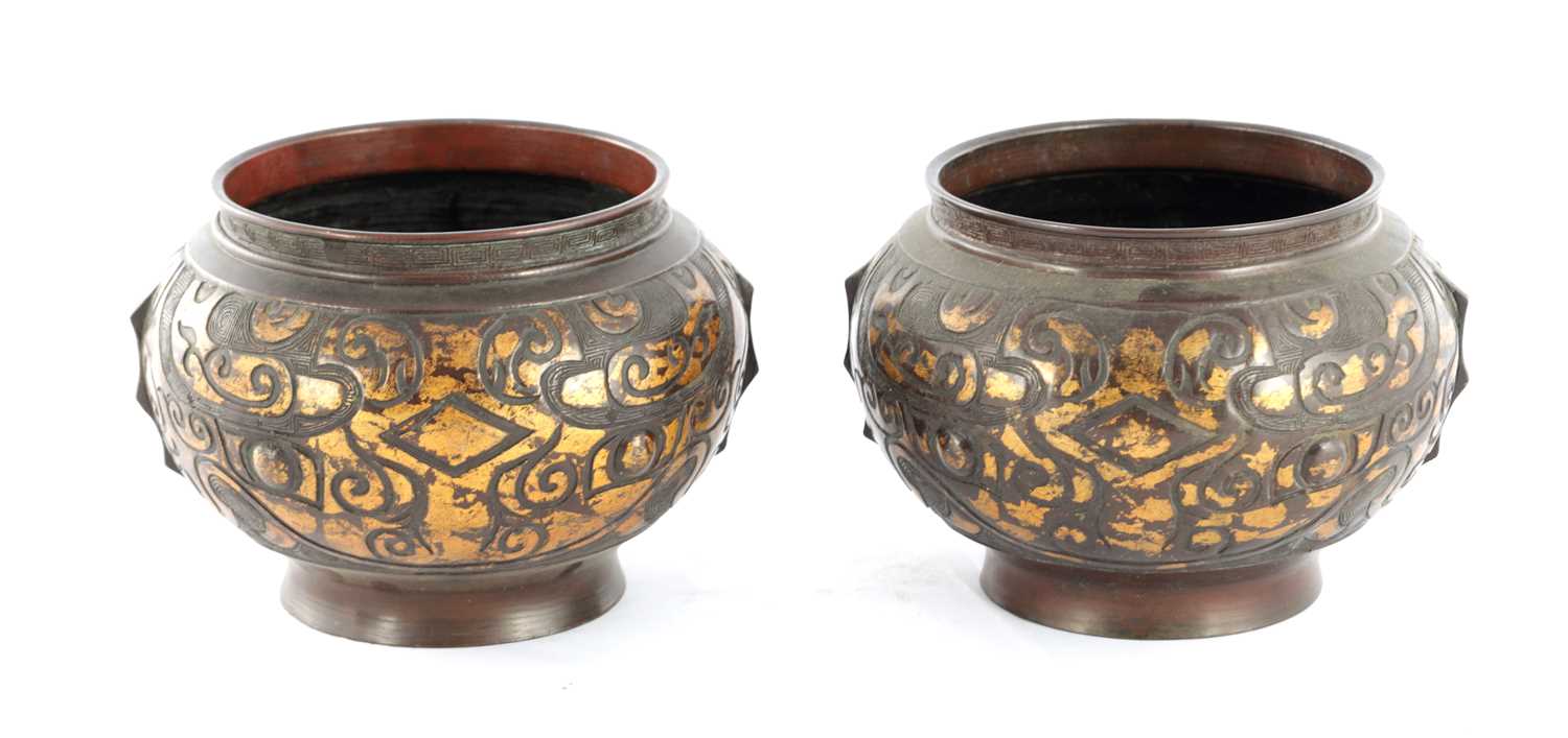 Lot 469 - A PAIR OF JAPANESE BRONZE JARDINIERES