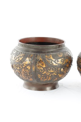 Lot 469 - A PAIR OF JAPANESE BRONZE JARDINIERES