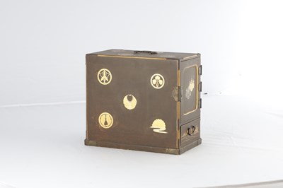 Lot 509 - A JAPANESE MEIJI PERIOD LACQUERED TABLE CABINET