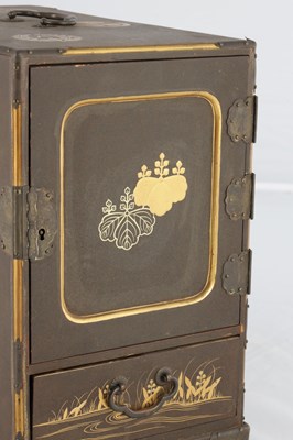 Lot 509 - A JAPANESE MEIJI PERIOD LACQUERED TABLE CABINET