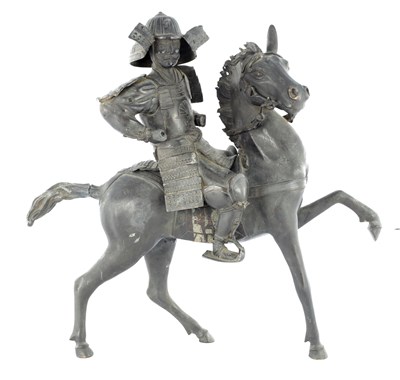 Lot 169 - A LARGE MEIJI PERIOD JAPANESE BRONZE SCULPTURE
