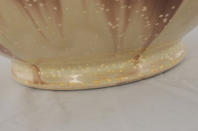 Lot 23 - A 20TH CENTURY SQUAT BULBOUS PORCELAIN VASE