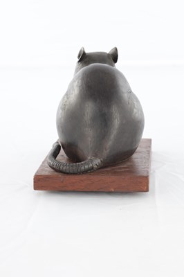 Lot 439 - A LIFESIZE JAPANESE MEIJI PERIOD PATINATED BRONZE SCULPTURE